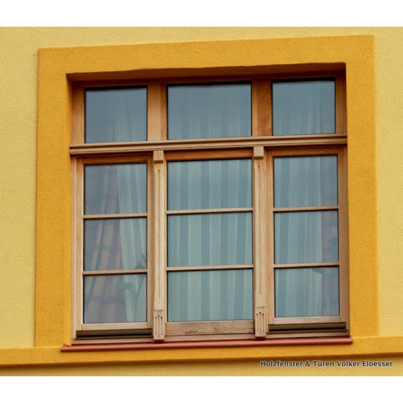 Dreiflügeliges Holzfenster &amp;quot;Stuttgart&amp;quot; mit Wiener Sprossen und Oberlicht