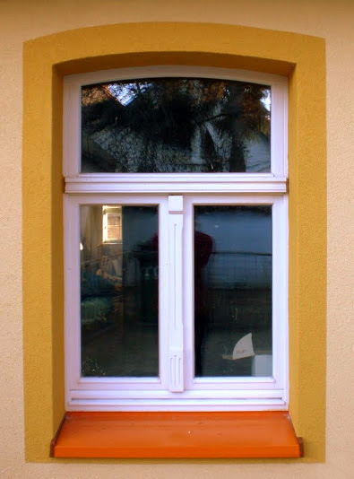 Stichbogenfenster